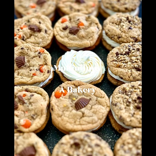 12 reactions |  NOON DROP ALERT!  The full Holiday Dessert & Gifting Menu is officially LIVE!  Get stress-free hosting and 10% OFF your entire order with code HOLIDAYS25. Whole Pies are limited—run, don't walk! ‍♀️寧不 | Muffin Tops - A Bakery | Facebook