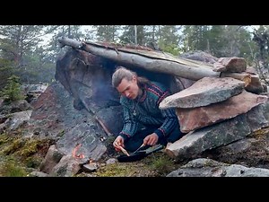 Bushcraft Stone Shelter & Fire Cooking - Primitive Survival in the Forest