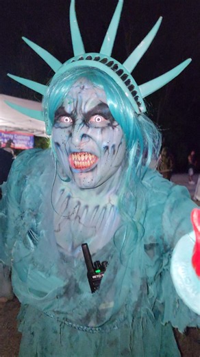 Lady Liberty Was Savage 😮 #hauntedhouse #scareactor #costume