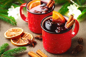 Holiday Cheers: 9 Boozy Christmas Drinks from Around the World