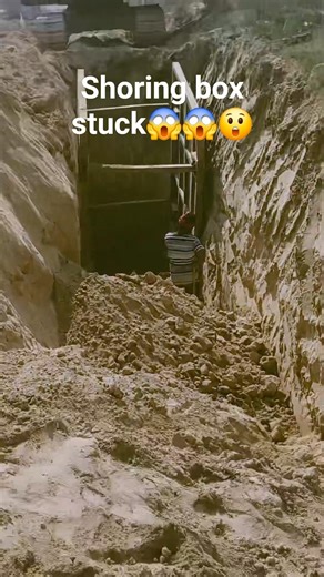 Day 10 on site 😳 | Shoring box stuck |site problems 🏗️ #civilengineering#siteengineer#myjourney