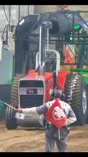 Intense Massey Ferguson V8 Pro Stock Tractor Pull with Fire and Diesel Smoke