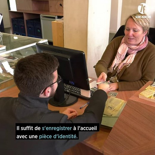 La consultation des registres de l'état civil aux Archives départementales de la Seine-Maritime.