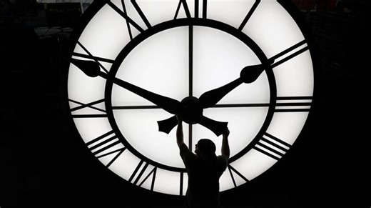 Daylight saving time ends: What if our clocks didn’t fall back?