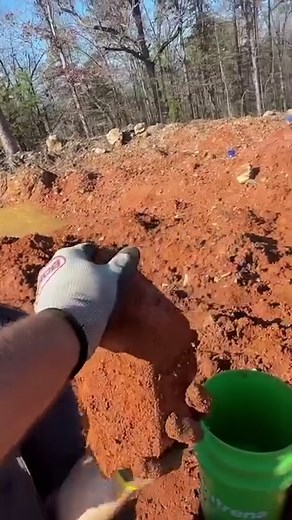 513K views · 3.8K reactions | Enormous quartz crystals were discovered during a rare and groundbreaking event at a unique location by Avant Mining LLC | The Crystal Collector | Facebook