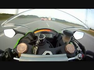 【ドイツ】時速300キロでアウディとレースしてみた【バイク車載動画】