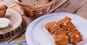 "Tous en cuisine" : la recette du merlan pané, beurre acidulé aux œufs de poisson de Cyril Lignac