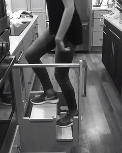 Every short person needs this in their kitchen 😱😱 Credit: Hideaway Solutions | VT