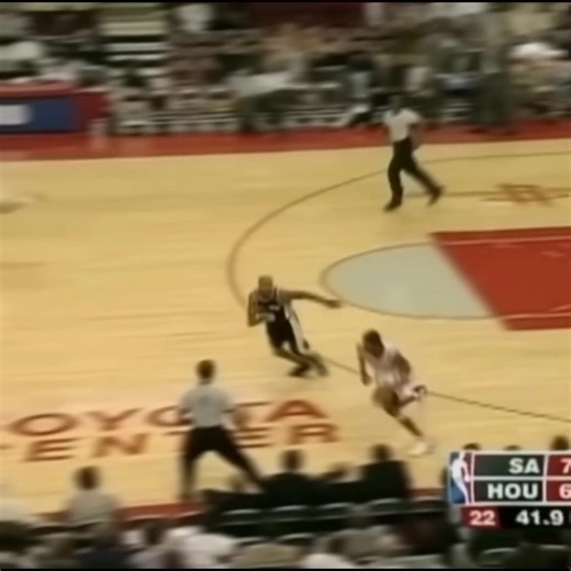 What a clutch | Song name: Bass Da Da Da | Ib: @zkush931 | #bass #nba #tmac #fyp #viral