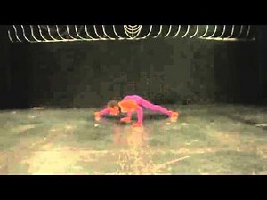 Contortion act by Svetlana 963 / www.maximaaa.com