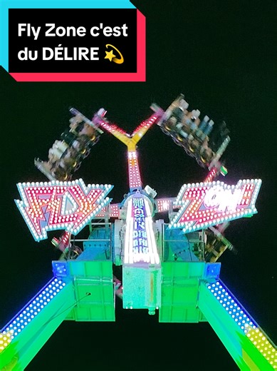 Des loopings de folies ! 💫 Avec qui tu serais prêt à essayer le FLY ZONE EXPÉRIENCE ? 🫢 Fly Zone, Luna Park Marseillan plage📍 #attractions #fyp #fêteforaine #manege #rides