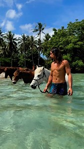 Are you the one breaking the pattern? Read Below 👇🏽 When we come to our pure essence, we’ve removed all the layers that we are not, this opens space for all that we truly are, and that’s abundance. That’s the main blockage many of us are going through, to be abundant in all facets of life and that means financially too. Over a year ago, we were living in a renovated shed. We had little to no money and that’s when I committed to growing my social network and business.. it changed everything. To