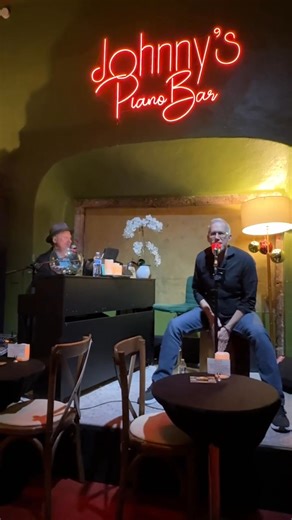 73 reactions · 14 comments | A HUGE THANK YOU to the incredibly talented, world renowned Daniel Hendrick for allowing me the honor of accompanying!!! ❤️ I may have gotten some of the lyrics wrong. It may have been intentional 藍藍藍 | Duncan Robertson | Facebook