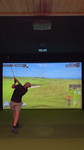 7 Iron just couldnt do it for me #sizeup #golfswing #notbad