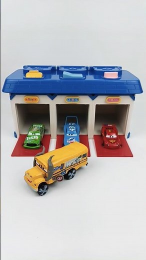 ‎Satisfying Disney Pixar Cars Toys Review, Lightning Mcqueen, Mater, Dinoco #toys #mcqueen #cars