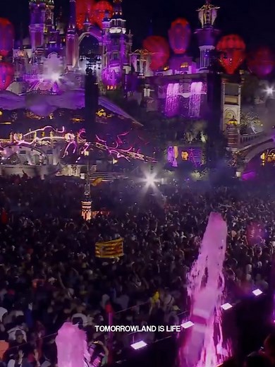 Afrojack ft Eva Simons - 'Take Over Control' Music Video