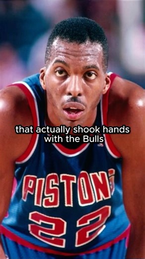 I SHOOK MICHAEL JORDAN’S HAND… THEY HATED ME John Salley#nba #shorts #viral #basketball #shortvideo