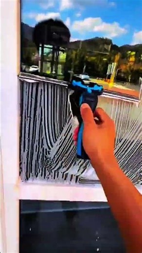 Workshop highlights skilled window cleaning preparation technique