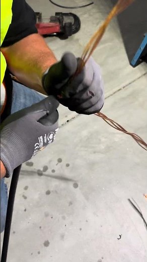 Best wire pulling head that DOESN’T fall off #electrical #electrician #electricity