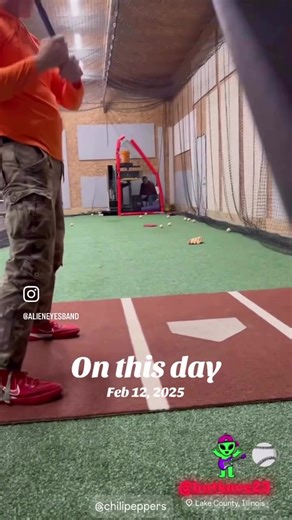 Innovative Song Ideas from ALIEN EYES and Bitsey