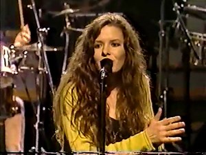 Edie Brickell and New Bohemians - What I Am | SNL 1988 Performance
