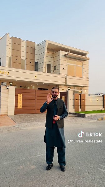 🏡 DHA PESHAWAR – 1 KANAL HOUSE FOR SALE ✨ Beautiful 1 Kanal House available for sale in DHA Peshawar. 📍 Prime Location 🏠 1 Kanal House 💰 Demand: 11.5 Crore اگر آپ DHA Peshawar میں ایک خوبصورت اور بہترین لوکیشن والا گھر خریدنا چاہتے ہیں تو مزید معلومات کے لیے ہم سے رابطہ کریں۔ 📞 #hurrairahmad #realestatewithhurrair @Hurrair Ahmad