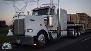 Here are a few trucks that were around the Wildwood, Florida area on 1-4-22, including Jeffery Defazio in his 1992 Kenworth W9. | Big Rig Videos