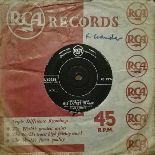 Elvis Presley - (Marie's The Name) His Latest Flame / Little Sister