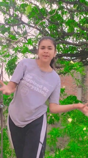 meri tarah tum bhi pyar karke dekho na #shots #viralvideo
