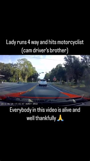 🏎️ | In Linux, a repository is like a big storage room where software packages are stored and organized. These packages are basically files that... | Instagram