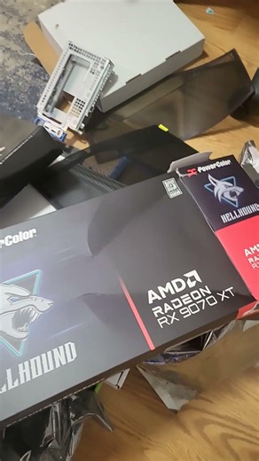 Do y'all keep your PC parts boxes? You should start keeping them, if you don't already. #PCbuilding