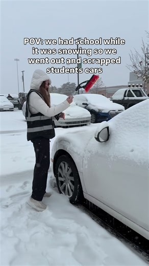 KSMS on Instagram: "A great way to come back from Thanksgiving break ❄️😌 #highschool #snowday #kindness"