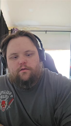 zuse lightning extreme danger (@lightingdangerthu)’s videos with Sweet Caroline - Glee Cast