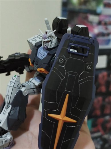 The G-3 was a testbed for the magnet coating technology later applied to Amuro Ray's RX-78-2 Gundam and future RX-78 series units. It was equipped with the NICN system, the newest version of learning computer that was also used in the RX-78NT-1 Gundam NT-1. In addition, the laser accelerator for its thermonuclear reactor was also replaced with a new one, which gave the G-3 twice the maneuverability of the RX-78-2. Visually, the G-3 is very similar to the Gundam, except for its gray and light pur