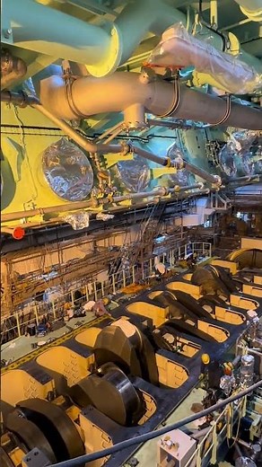 Installing the Engine of the World’s Largest Dual Fuel Container Ship