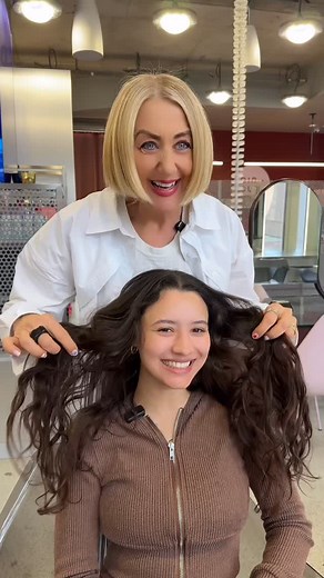 Perm magic for this natural wave,more body, more bounce, and that air dry feeling we all want when life’s non-stop 💕#perm #perminghair #perminghairstyles #curlygirlmethod #curlyhair #curlyhairgoals #permhairstylist | Sharlene Lee