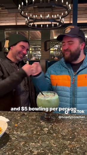 Ponderosa Social just dropped their new Monday Night Social Hour from 6-8pm every week! They have: 🎳 $5 bowling per person (for groups of 4 from 6pm-midnight) 🎉 Unique themed social events every 3rd Monday of the month 🍟 A weekly rotating loaded fries special 🍽️ Food and drink specials Plus arcade games, billiards and a bar in the back lounge, and If you’re looking for a fun new evening hangout spot with friends, Ponderosa is a great place to visit. And as their bright neon sign says, bring