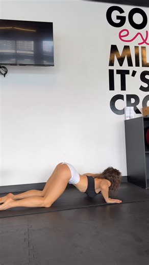 chebyjane_yoga | Morning yoga 🧘🏽‍♀️ #yoga #gymnastgirl #flexibility | Instagram