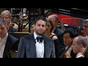 Julian Ovenden singing Maria from West Side Story