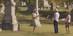 Lansing residents take part in annual cemetery walking tour