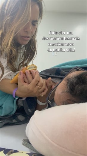 Mah Laranjeiras | Casa de Bamba on Instagram: "Preciso dizer que desde q comecei meu propósito do rosário na quaresma, coisas lindas tem acontecido na minha vid com Deus. 🥹 Hoje foi um dia que nunca mais vou esquecer… e senti no coração de dividir com vcs esse momento tão bonito. Pq eu não mereço, mas o amor de Deus por todos nós é constrangedor. 🥹🙌🏼 Louvado seja para todo sempre! Sem Ele, NADA!"