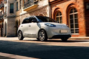 Gambar Wuling Binguo EV 2026 - Lihat Foto Interior & Eksterior | Oto