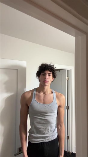 Achieve a Slender Look with Frame Techniques