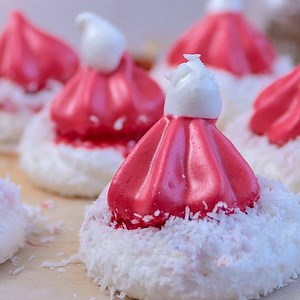 726K views · 5.7K reactions | Des petites meringues faciles en forme...