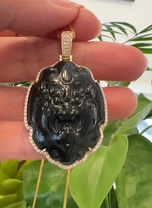 🥰New Jade Fu Dogs, Foo Dogs Jade Cuture: Fu Dogs, Foo Dogs are believed to have protective powers and are thought to ward off evil spirits and negative energy. They have been used in China for thousands of years and are still commonly seen today. In addition to their protective qualities, they are also considered to be symbols of good luck, prosperity, and success. Learn More: Real jade Vs fake Jade https://www.baikalla.com/blogs/jade-education #jadejewelry #jadeitejade #naturaljade #jadebracel