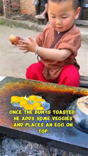 Tiny Chef Gets Grumpy in the Kitchen 😂 #food #foodshorts #funnyshorts