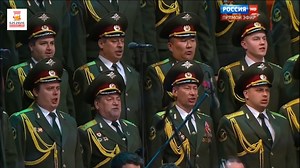 🇷🇺🎖 Pólyushko-Pole [en ruso: Полюшко-Поле, en español: Oh! Campo] es una popular canción rusa que se afirma fue originalmente escrita durante la Guerra Civil y fue cantada por los Coros del Ejército Rojo. ¿Quieres saber de qué trata? Acá te dejamos la traducción: Oh! campo, gran campo, Cabalgan por el campo héroes, Eh, sí heroes del Ejército Rojo/Ruso Las chicas lloran, Las chicas hoy están tristes sus amados se fueron por mucho tiempo, Eh!, al ejército se fueron Chicas miren, Miren a nuestro