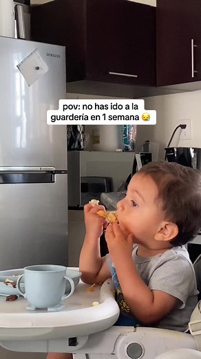 Primer semana de Santiago en cuarentena, y extraña a sus amigos de la guardería 😂🤭#mexicanfamily #family #papaluchon