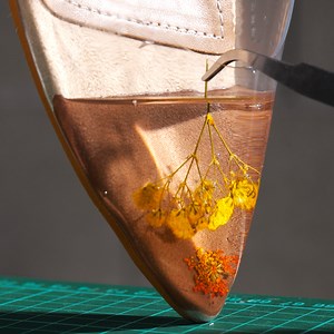 3.6M views · 8.3K reactions | From Garden to Glory! DIY Gorgeous Creations with Plants and Flowers | 5-Minute Crafts SHORTS | Facebook