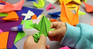 Origami dla dzieci: proste wzory z papieru dla początkujących. Samolot, kwiat, łabędź krok po kroku
